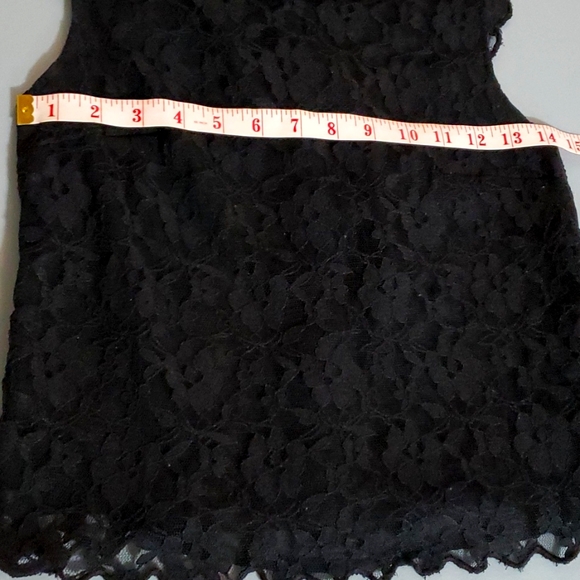 Divided Black Lace Blouse - Picture 9 of 9